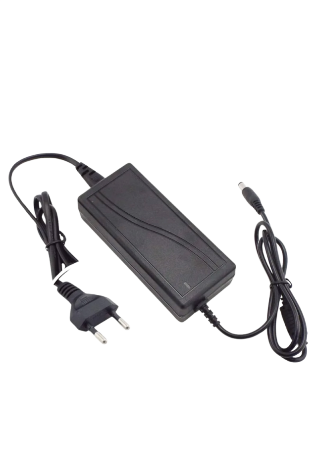 12 Volt 5 Amper Plastik Kasa Masa Tipi Adaptör Laptop Tip IP20 İç Mekan Adaptör