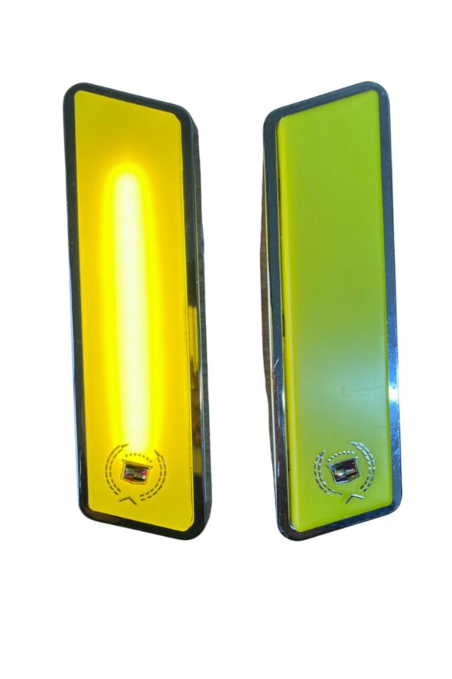 Oto Direk Lambası SARI Cadillac Armalı Gazetelik Etiketçi Araç İçi Aydınlatma